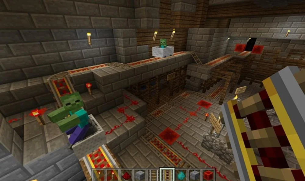 Kéo Observer Block vào inventory để bắt đầu xây hệ thống redstone tự động